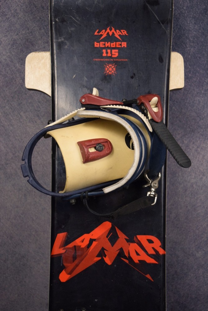LAMAR BENDER SNOWBOARD SIZE 115 CM WITH ROSSIGNOL SMALL BINDINGS
