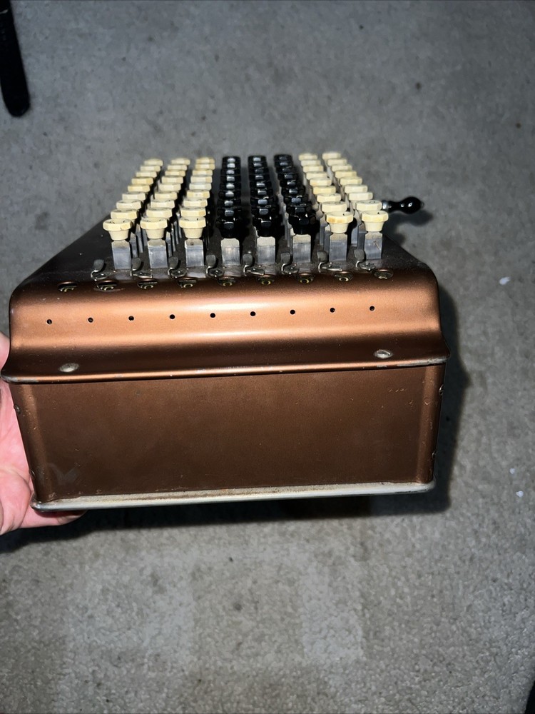 Felt &Tarrant MFG Co. Comptometer Trade Adding Machine Chicago USA