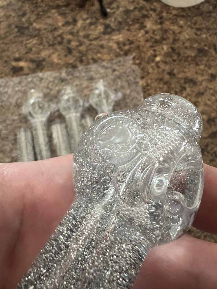 Glycerin Filled Silver Glitter Pipe