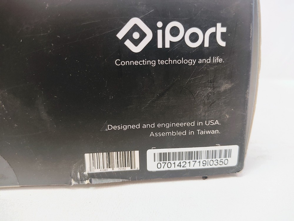 iPort Launch Port Wall Station