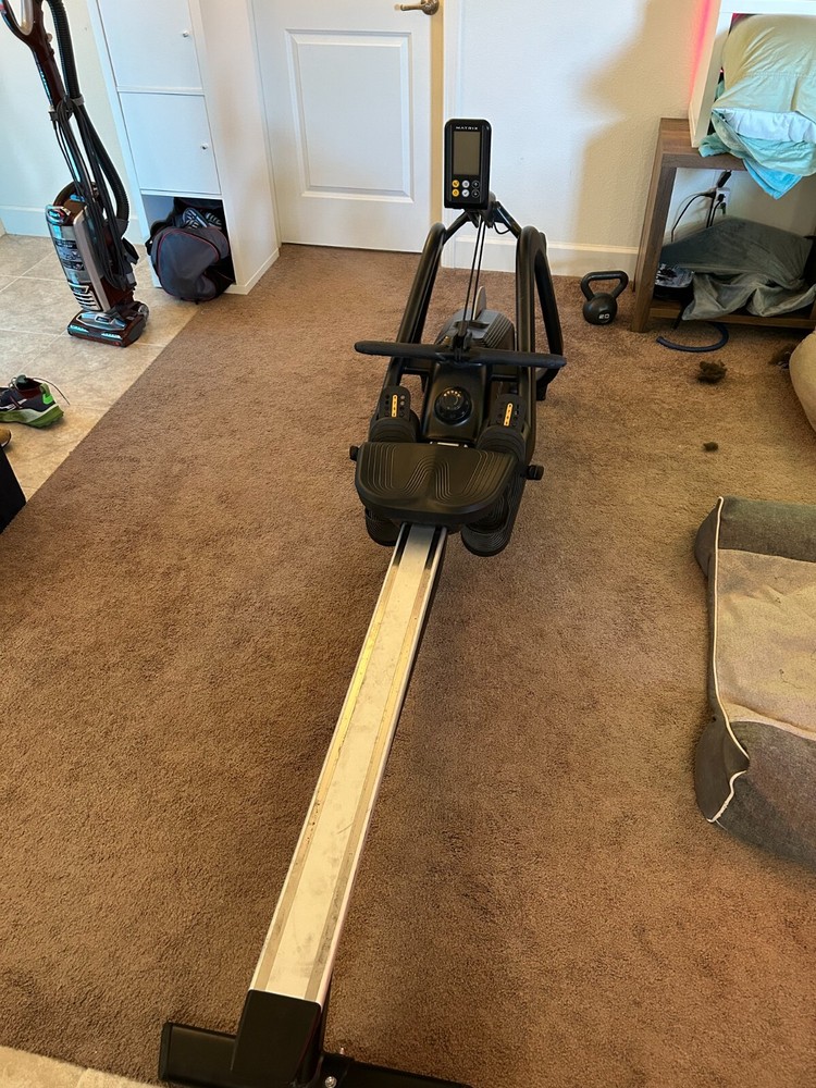 Matrix ROWER-2, 10 Magnetic Resistance settings, Veritcal Compact Storage