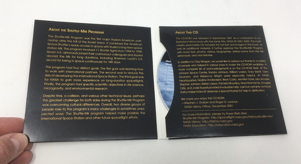 NASA ISSUED SHUTTLE-MIR PROGRAM CD ROM, SOVIET UNION, RUSSIA (NASA SP-2001-4603)