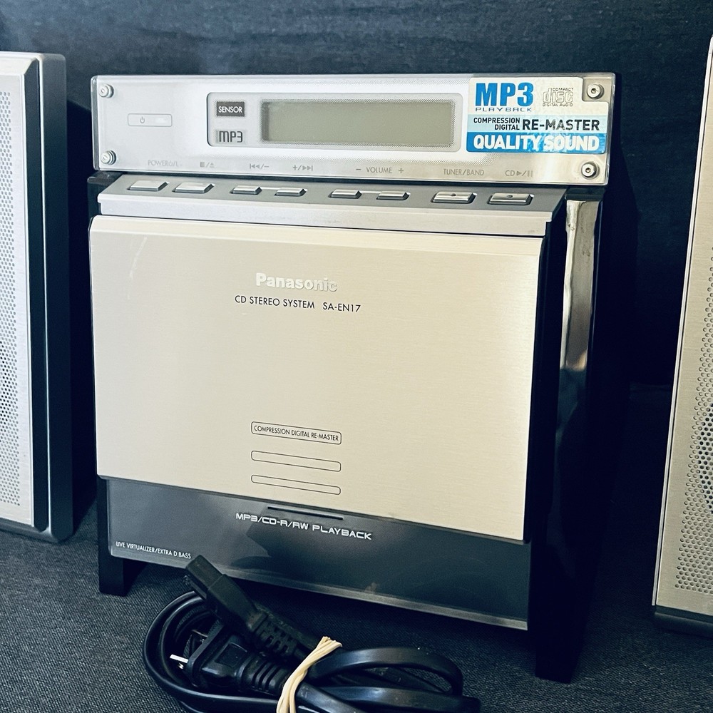 Panasonic CD Stereo System SA-EN17 With 2 Speakers No Remote Tested