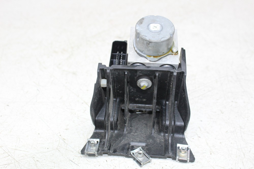 21-23 MOTO GUZZI V7 STONE ABS PUMP UNIT MODULE MOUNT BRACKET