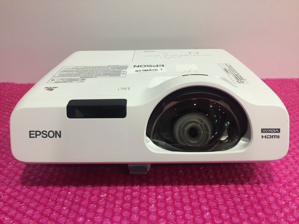 Epson EB525W Used Projector no remote controller