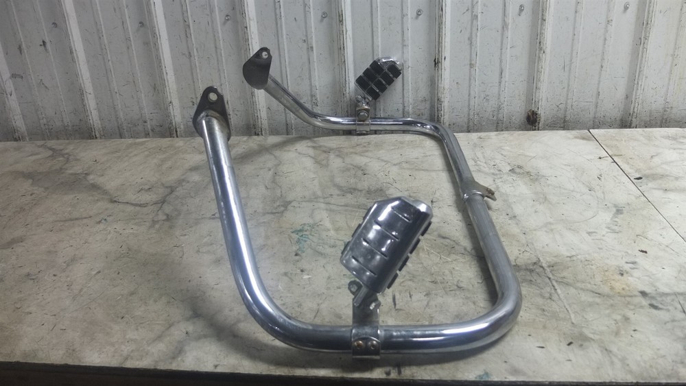 99 Harley Davidson FLHT Electra Glide Standard Engine Motor Guard Crash Bars
