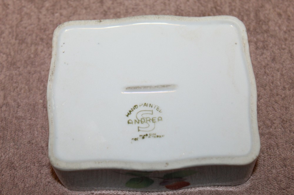 Original WW2 U.S. Occupied Japan Ceramic Three Piece Cigarette Box & Ashtray Set