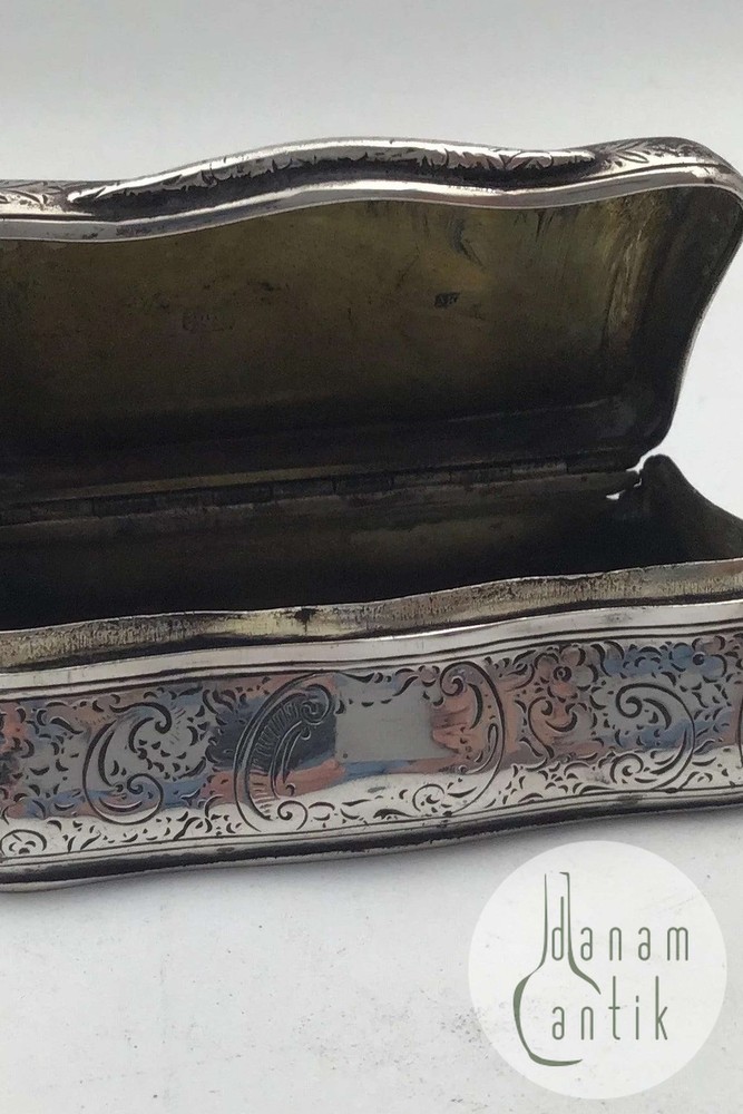 Sterling? Silver Snuff Box