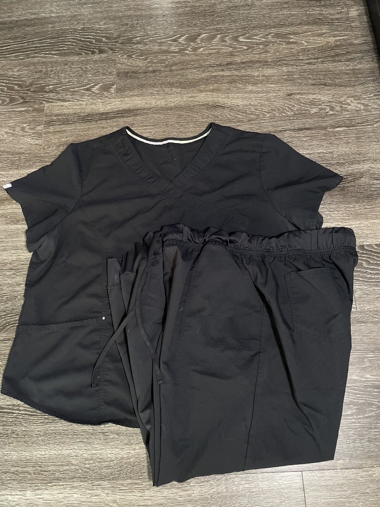4XL women’s black nursing scrubs set