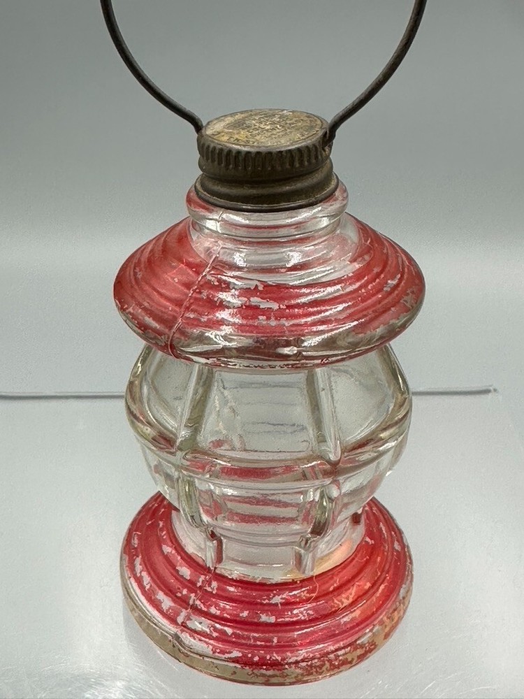 1940s LANTERN Figural VICTORY GLASS Co CANDY CONTAINER A&E 403 Vintage