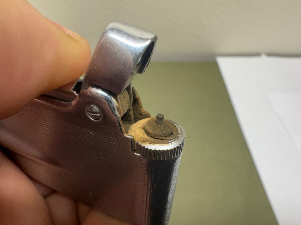 Vintage Ronson Varaflame Adonis Lighter