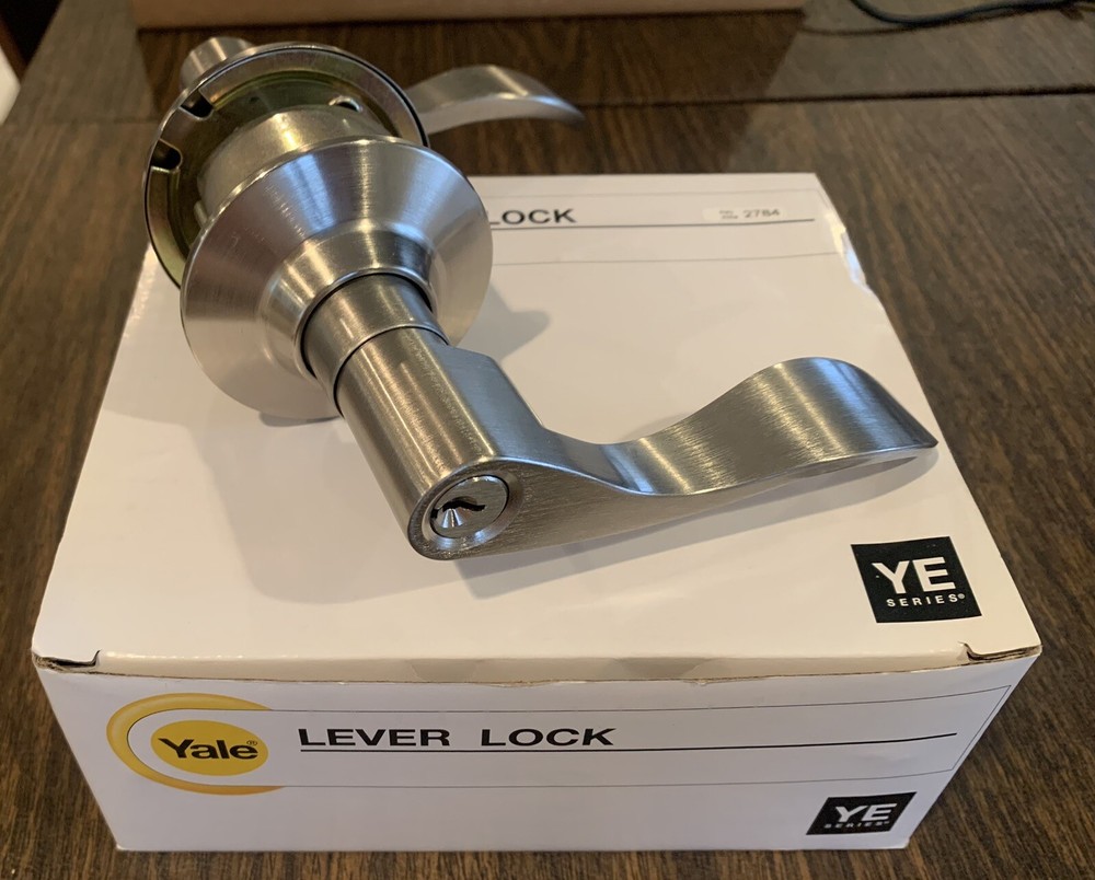 Yale Edge Series Keowee Entry