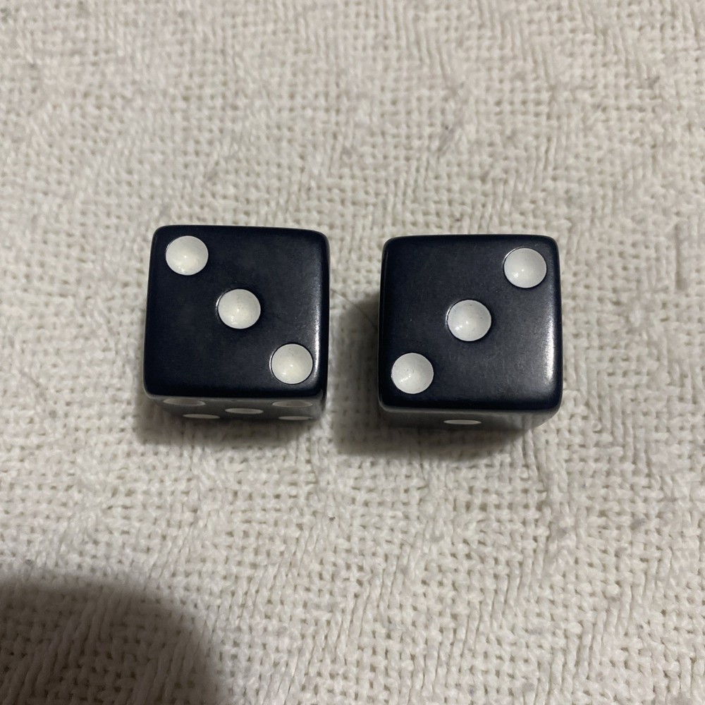 Vintage Bakelite Dice 1” black
