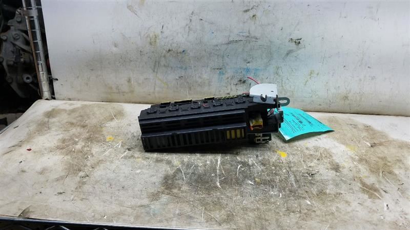 CLS500    2006 Fuse Box, Cabin 928495