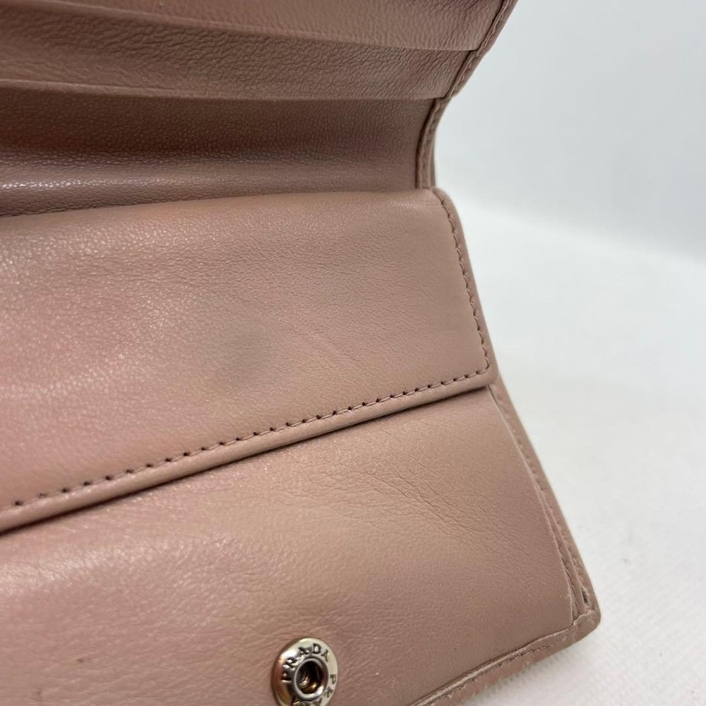 Authentic PRADA Saffiano wallet leather excellent gift