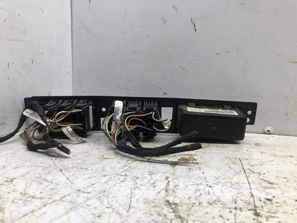 2012-2026 Kenworth T680 SWITCH Dash Panel - Used