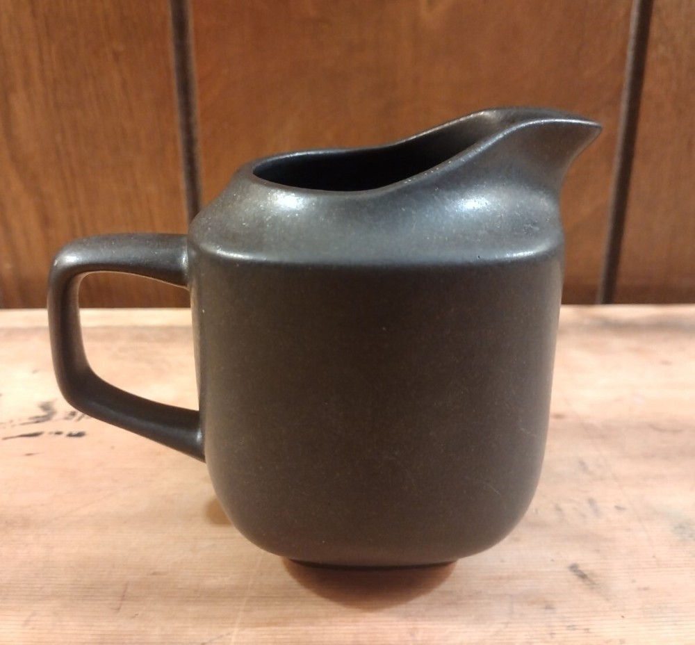 Sango Plaza Ebony Stoneware Creamer 4968 Ceramic Dish
