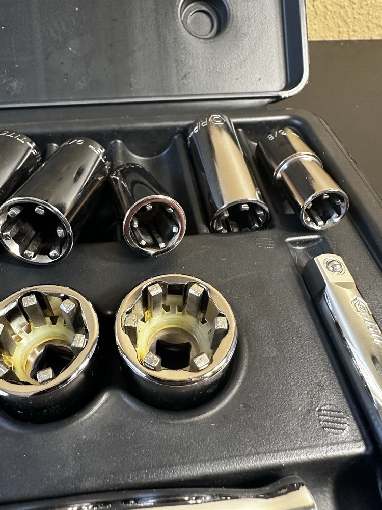 Popular Mechanics Grip Rite Super Socket Set SAE 17 Piece Sears Nice Set
