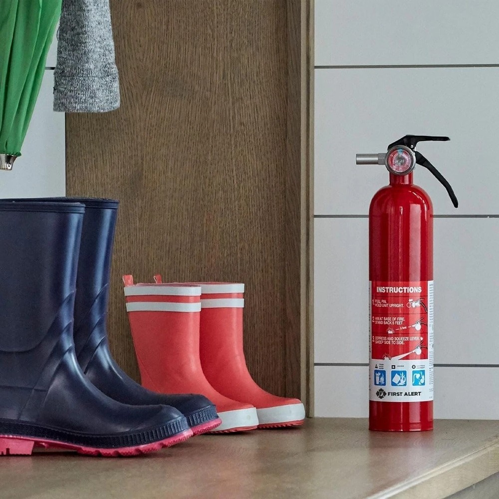 Fire Extinguisher for Home, Standard Rechargeable Compliance Unit Bundle Red