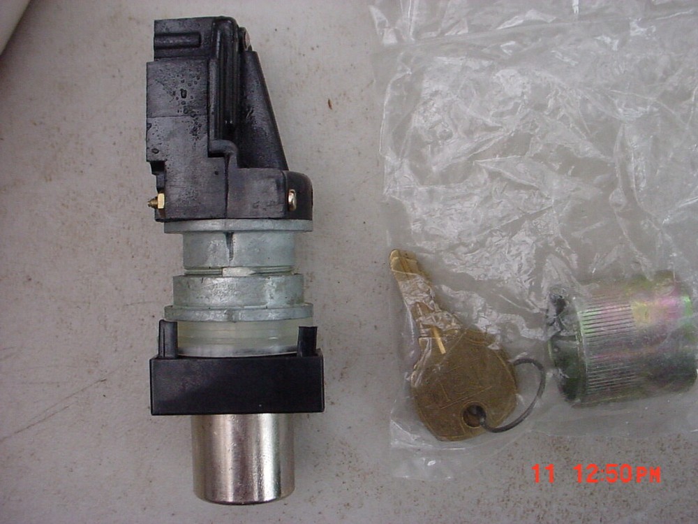 GE CR104MJ24112 Locking Pushbutton