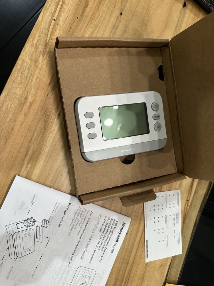 Honeywell Home X2P Programmable Thermostat