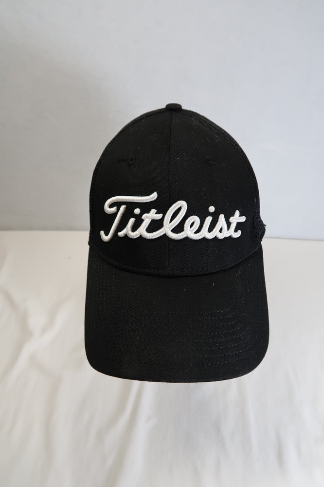 Titleist Golf Mesh Flex Fitted Medium/Large Hat Cap Men Black/White Athletic