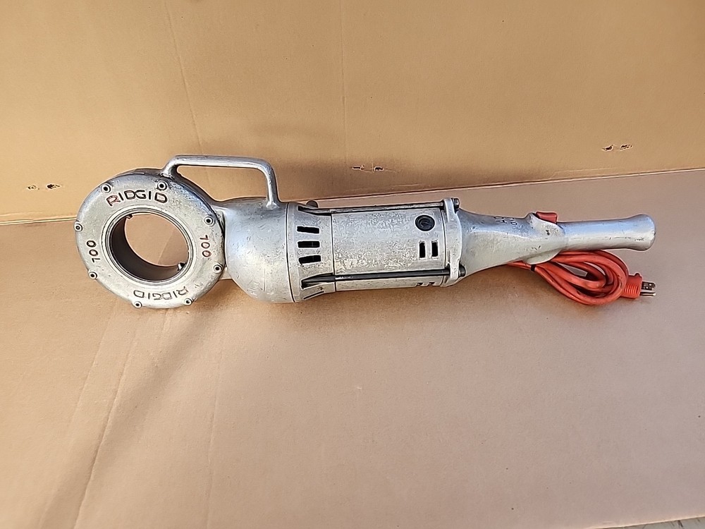 Ridgid 700 Handheld Electric Pipe Threader Machine