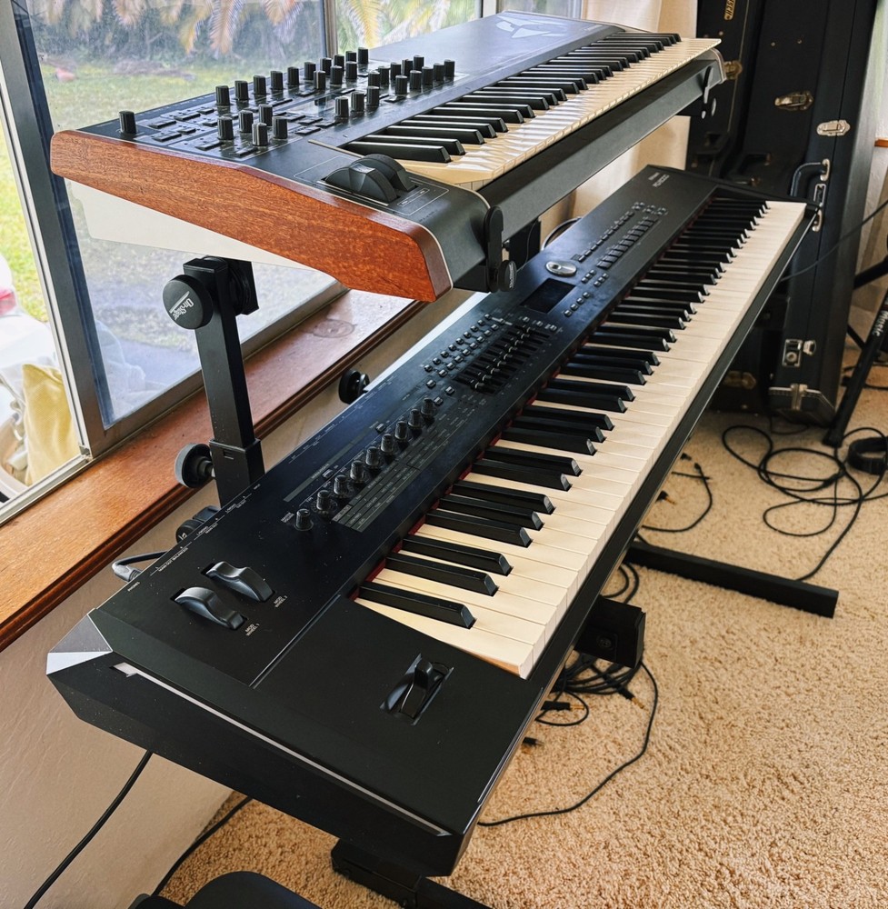 Roland RD-2000 flagship 88-key stage piano