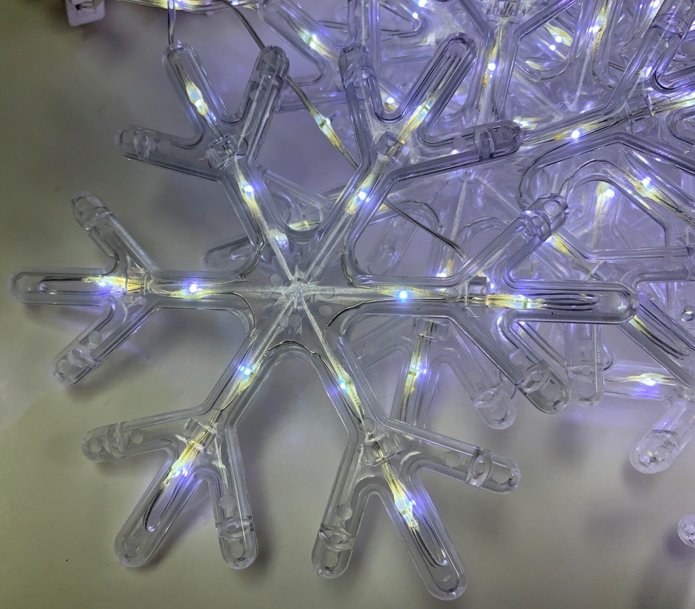 o'o'o . 80 Sparkling LED SNOW FLAKES . Christmas String Lights . Multiple Modes