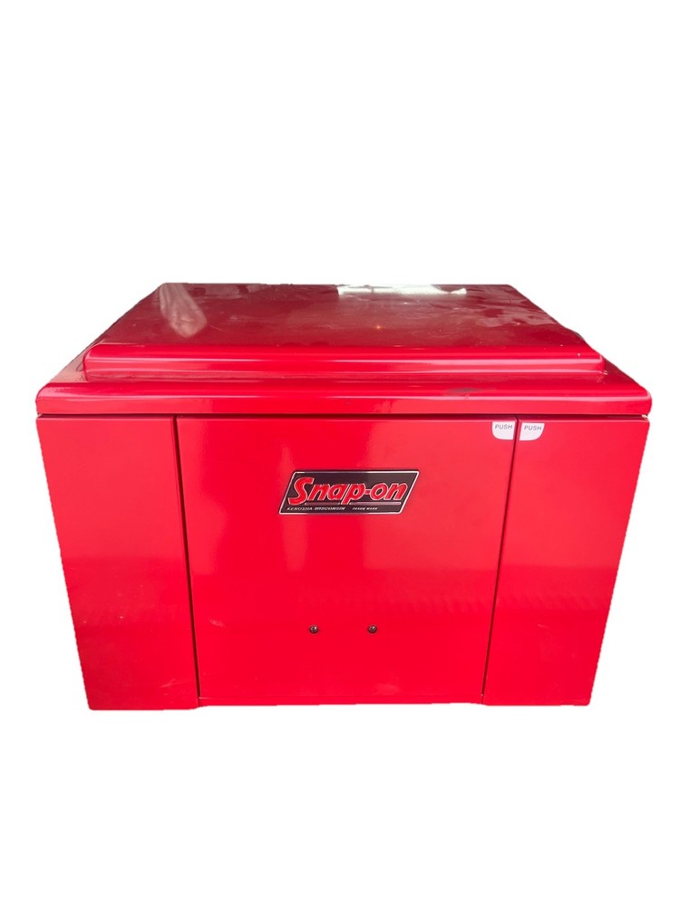 Snap-On Tools Red Toolbox Microwave Oven Part# SSX16P104KO Very Nice HTF Rare