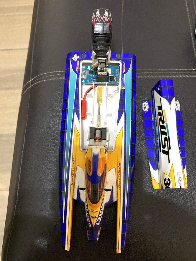 Kyosho Mini-Z Formula Boat
