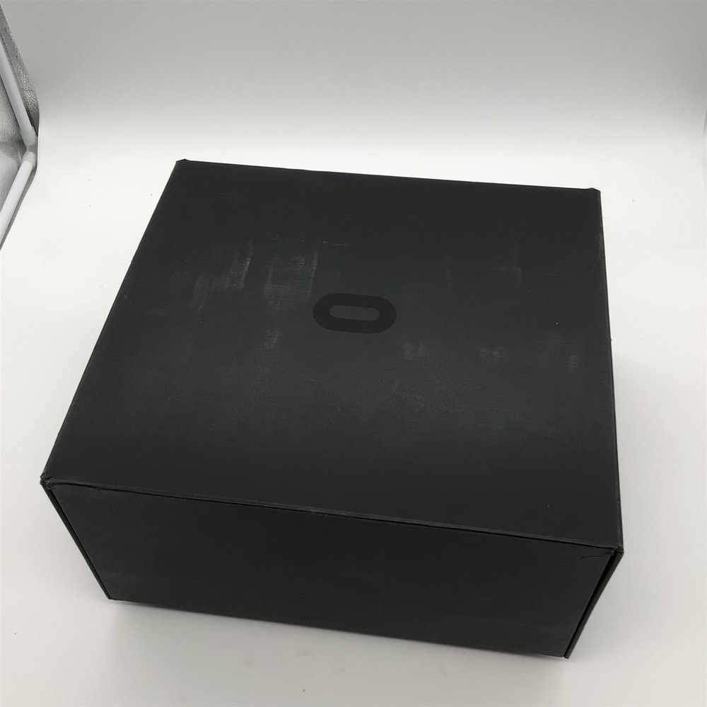 Meta Oculus Rift S VR Headset w/Controllers