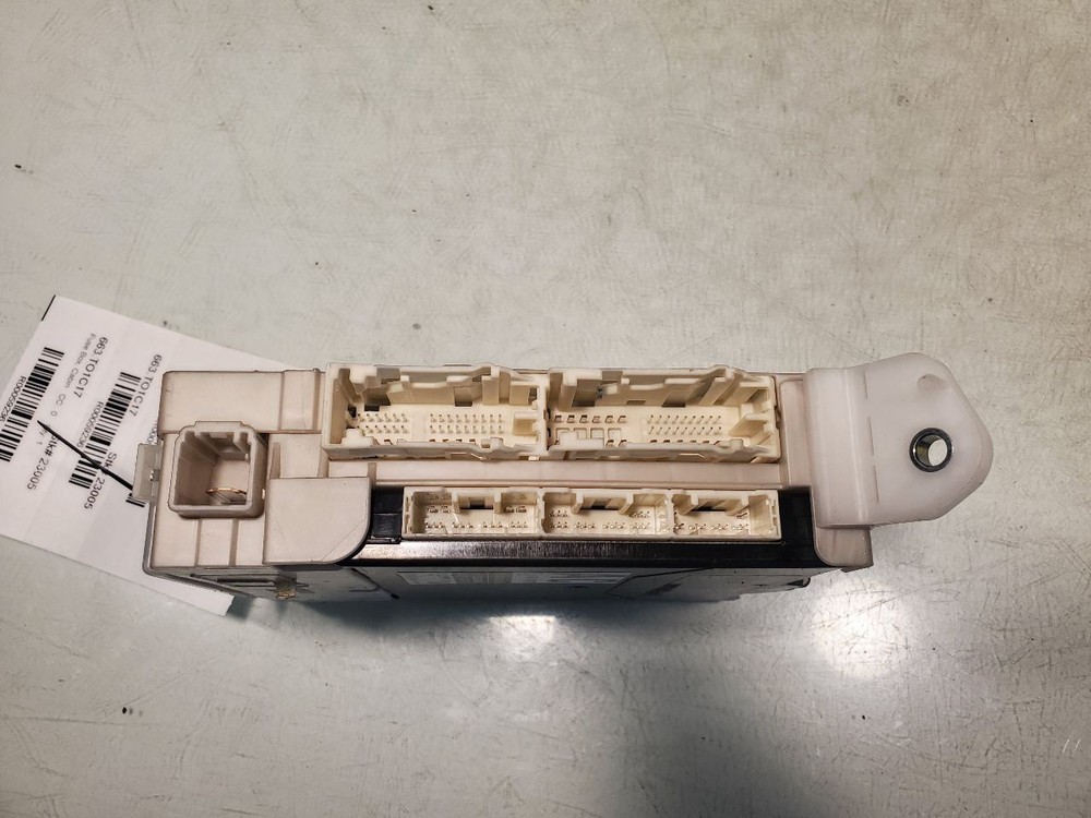 86 2017 Fuse Box Cabin