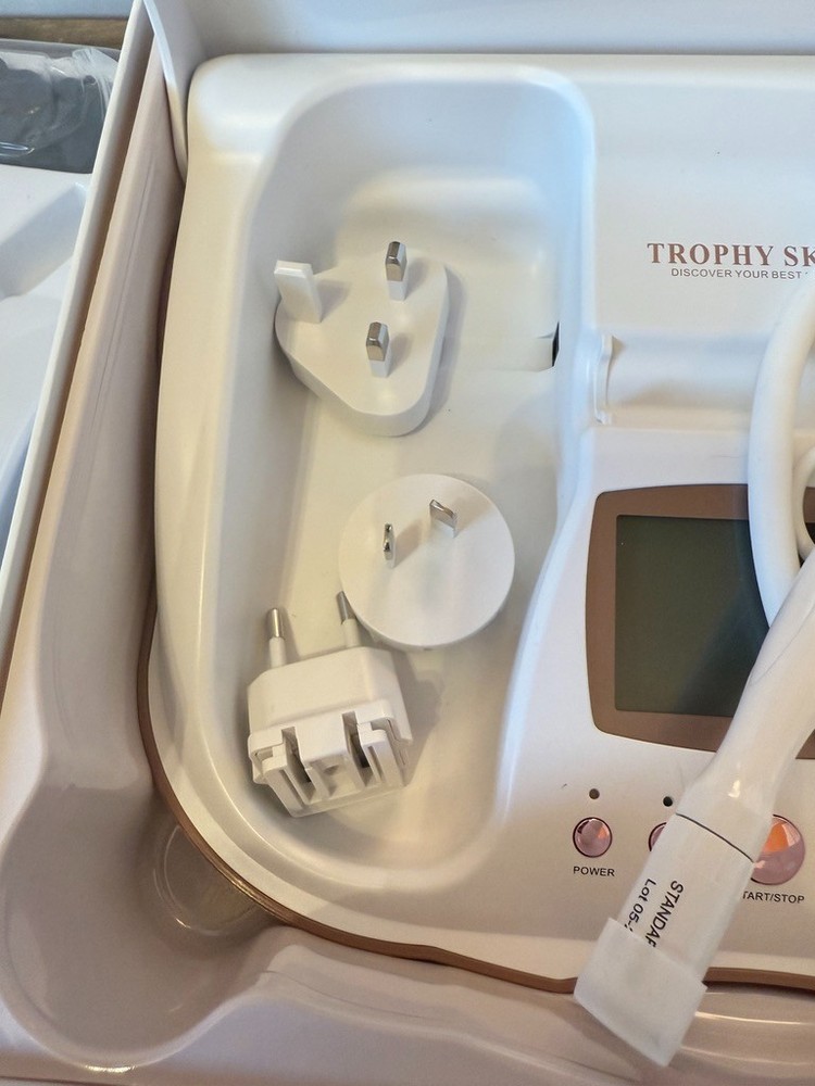 Trophy Skin MicrodermMD Microdermabrasion System White Tested Complete w/ Extras