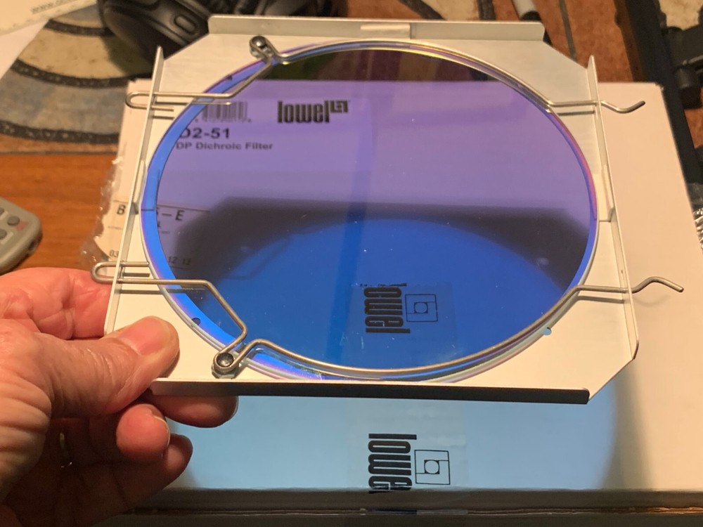 Lowel DP lighting DP Barndoor and filters