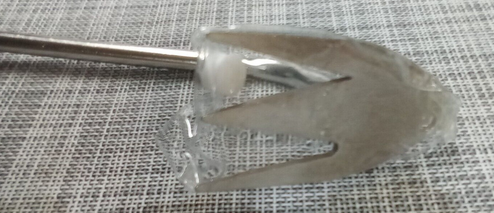 Hand Weed Puller Dual-Action M Claw