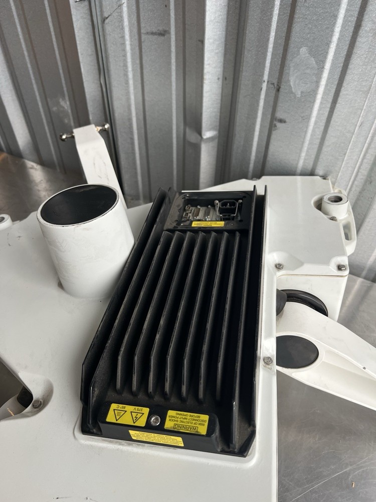 2017 Adept Omron Hornet 565 High Speed Picking Picker Robot