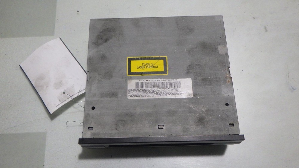 05 MERCEDES E55 Info Screen 2208206085