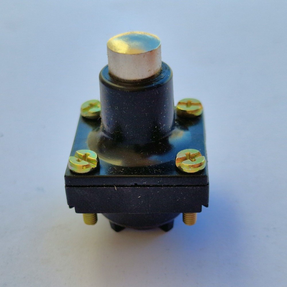 TELEMECANIQUE POSITION SWITCH - ZCK D 01