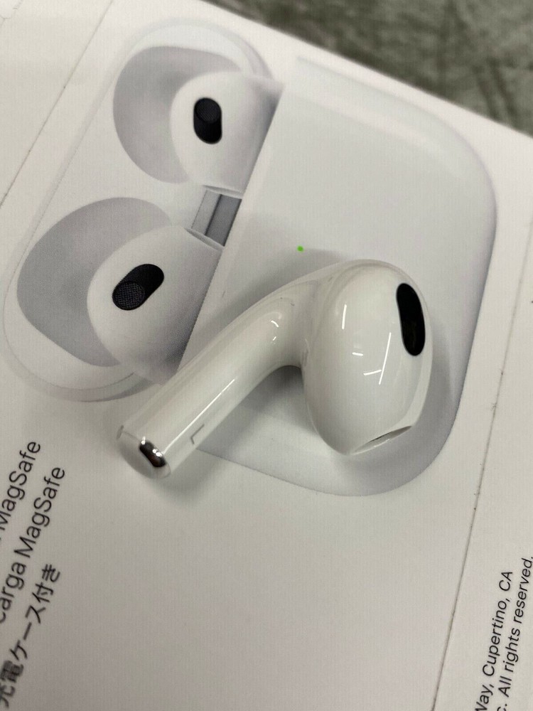 New Apple Airpods 3rd Generation - LEFT SIDE A2564 ONLY - for Replacement
