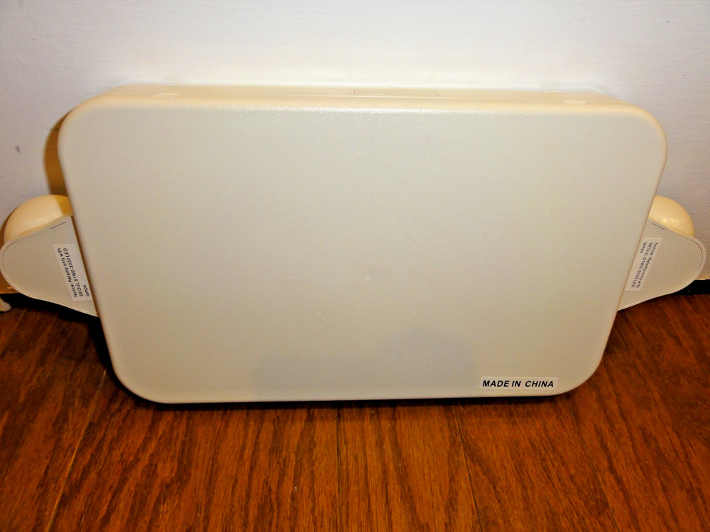 Freelicht LED Exit Sign Emergency Light Combo 2W 220V Open Box No Manual