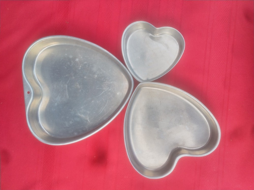 Wilton Christmas Tree Cake Pan + Valentine & Easter Egg  