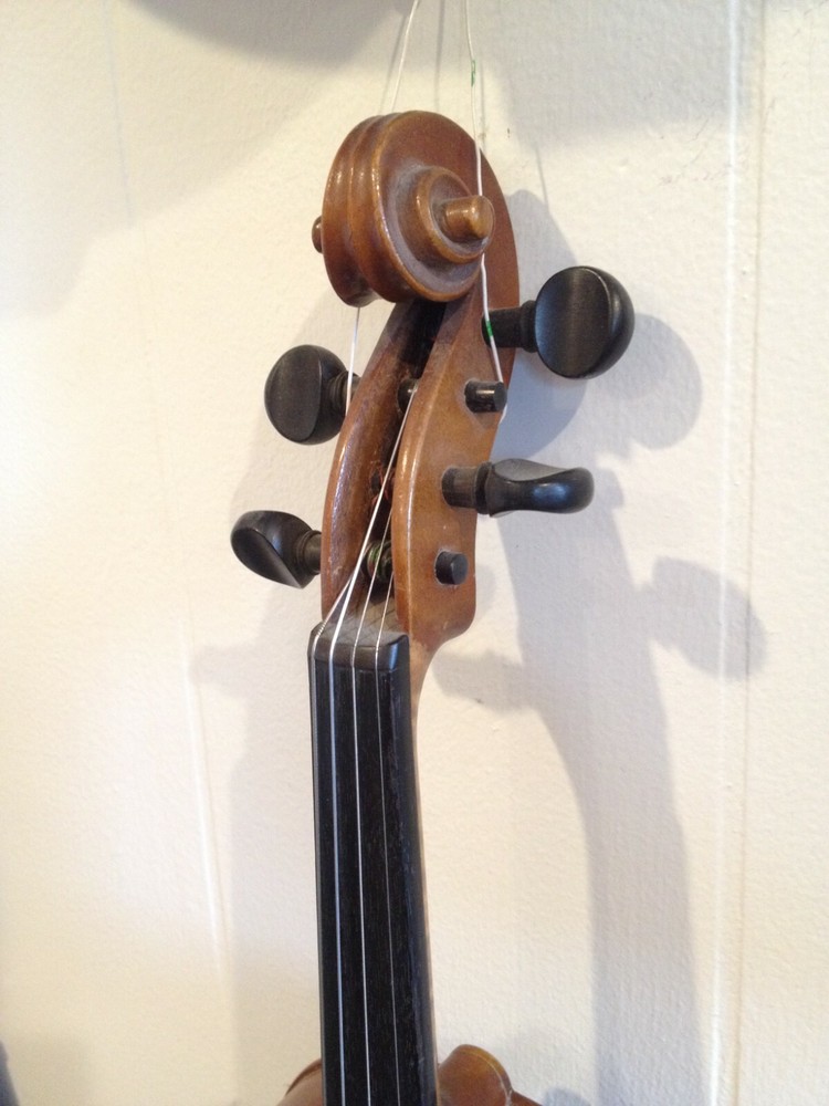 Violin labeled Mittenwald Bayern unknown model