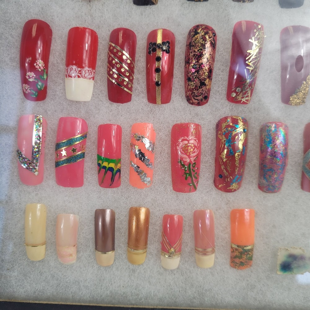 Vintage Nail Art Sample Display Frame Press On Tips Salon Wall Case