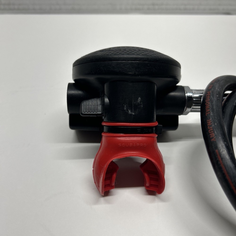Scubapro R190 Second Stage Regulator. Nice Condition. 39” Hose Tested.