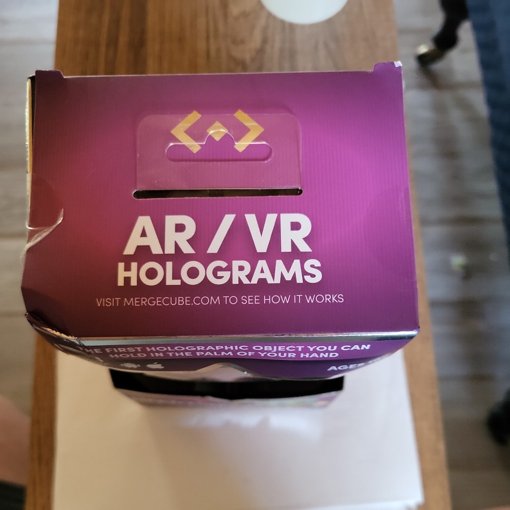 Merge Cube Holographic Handheld AR/VR Holograms Use Phone Android & Apple - NEW™
