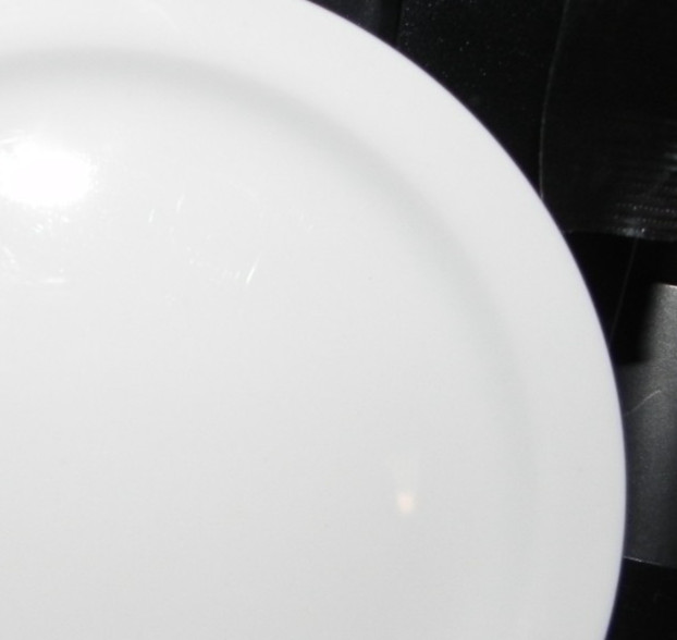 Oneida Bright White – Bread / Appetizer Plate 6 5/8"