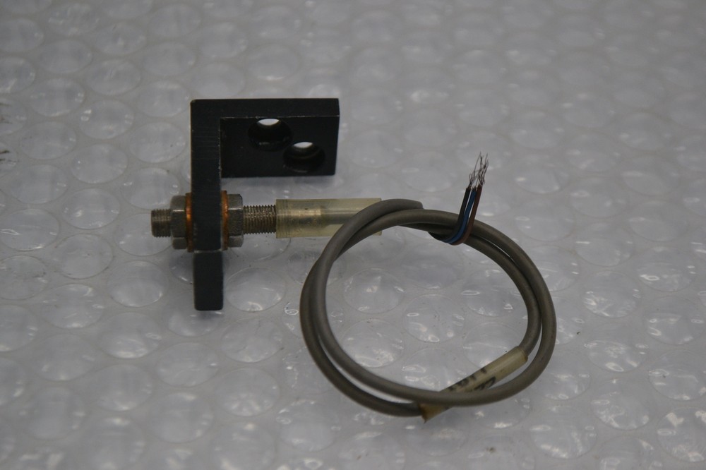 INDUSTRIAL SPARE 11077 SWITCH NSNP