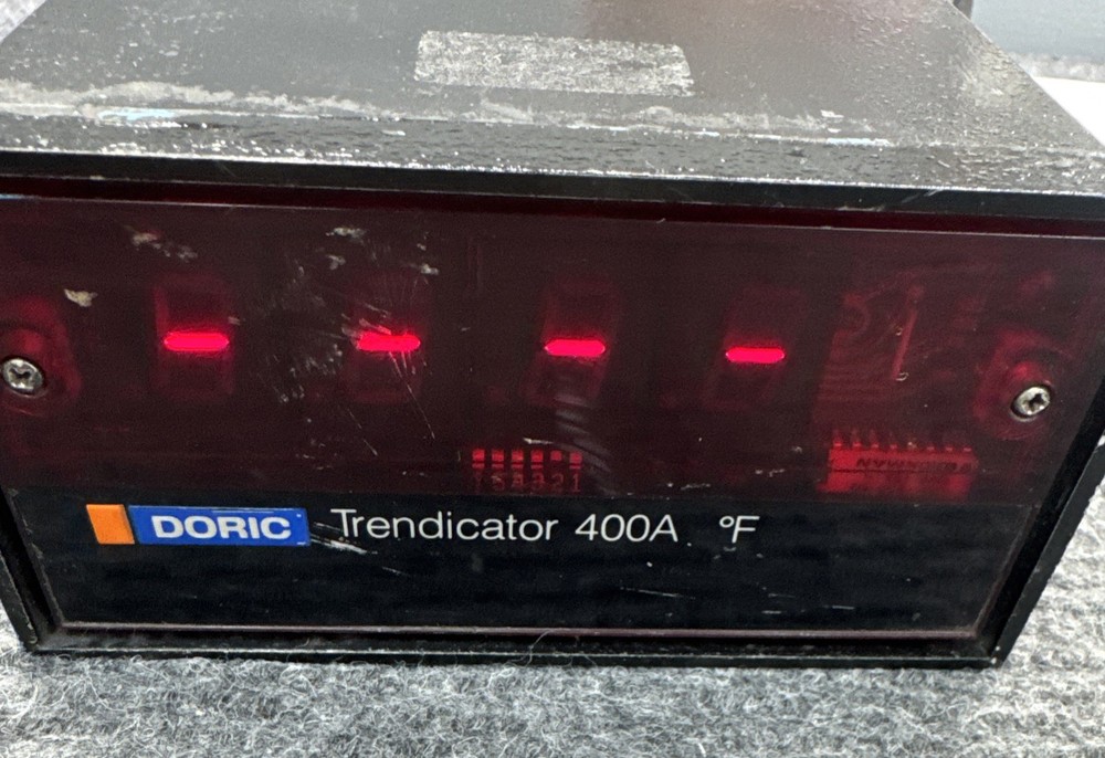 Doric Trendicator 400A Type K Thermocouple Indicator Reader -200 °C to 1,260 °C