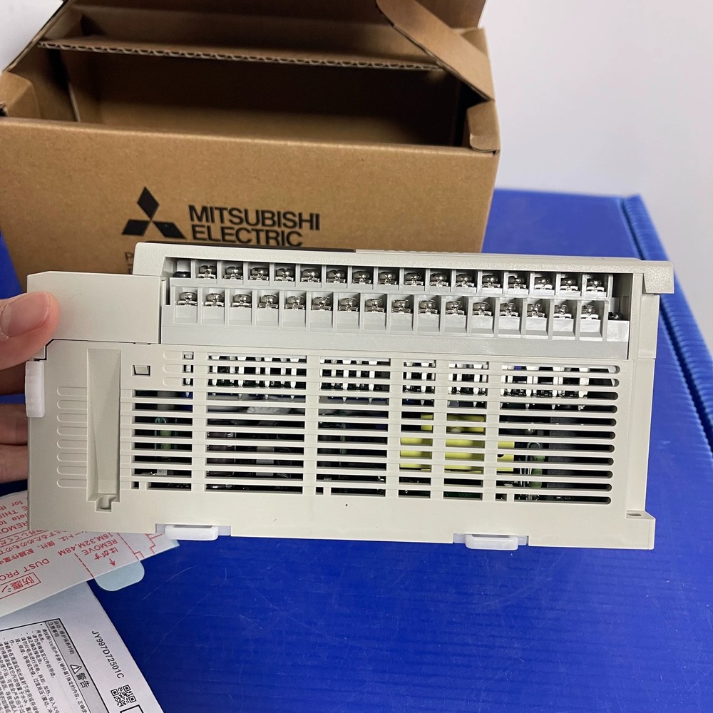 1pc Mitsubishi FX3U-48MT/ES-A Brand New Programmable Controller